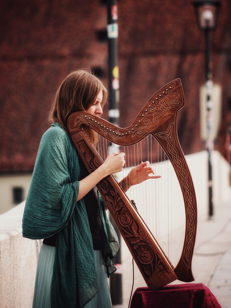 playing harp