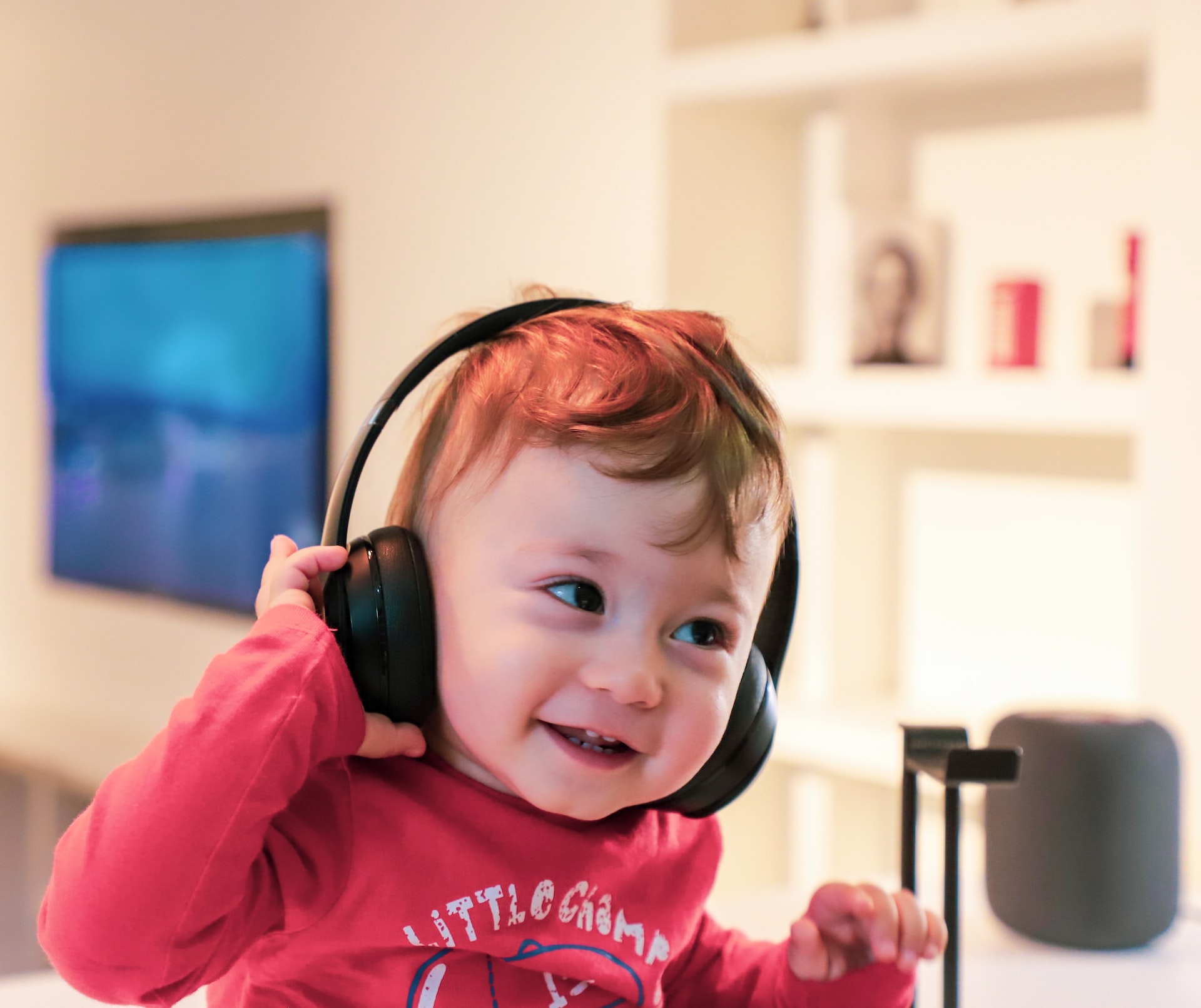 kids listening to music