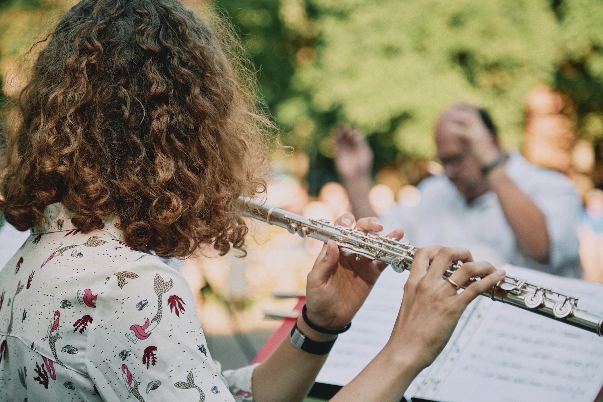 woman playing the flute