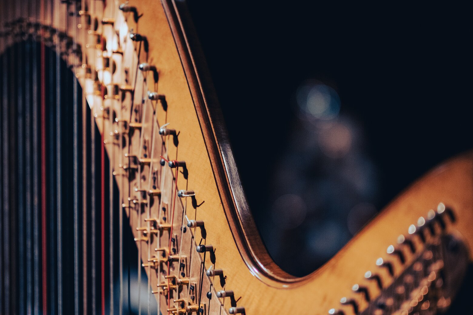 harp being played
