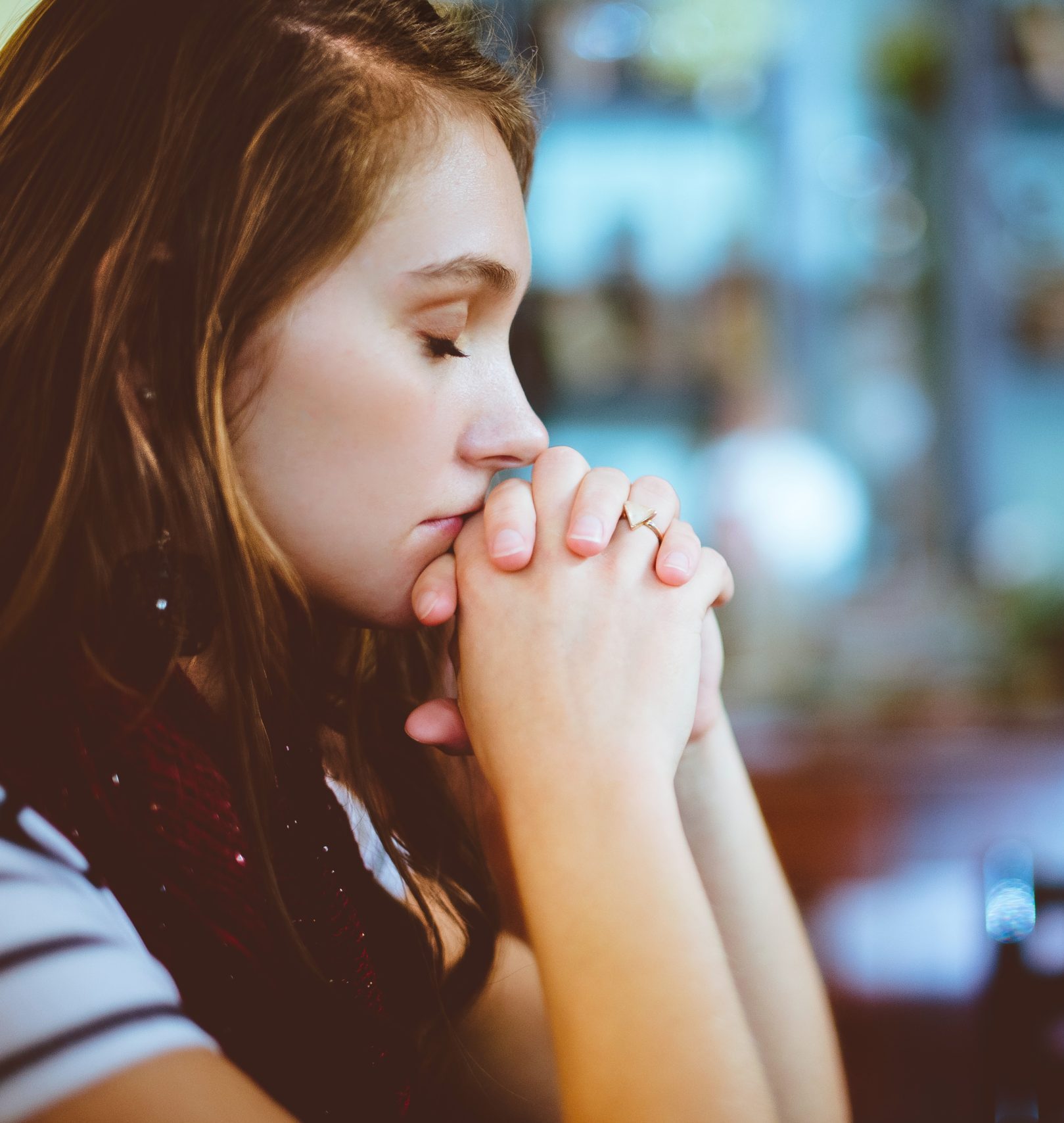 woman praying